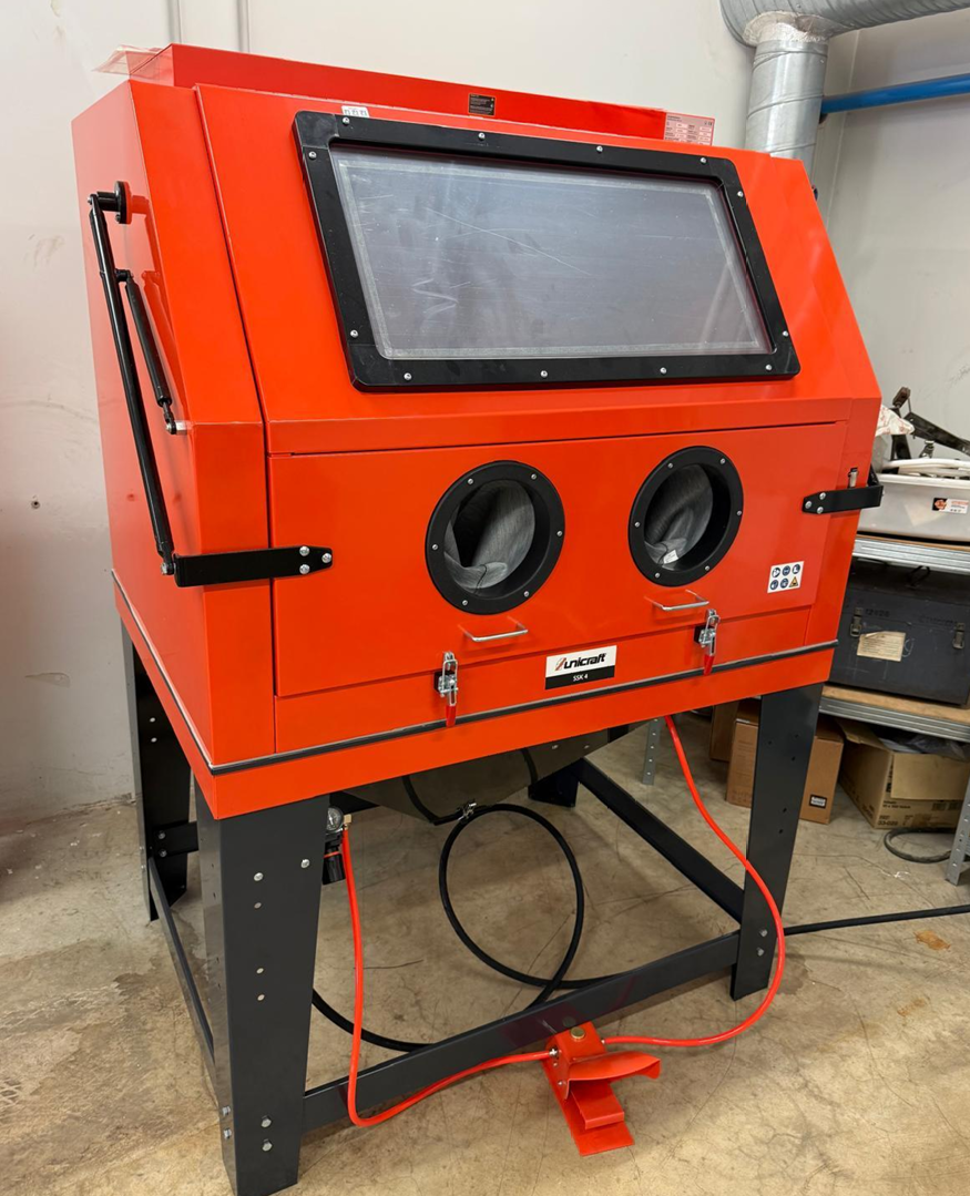 Picture of Sandblasting Cabinet Unicraft SSK4
