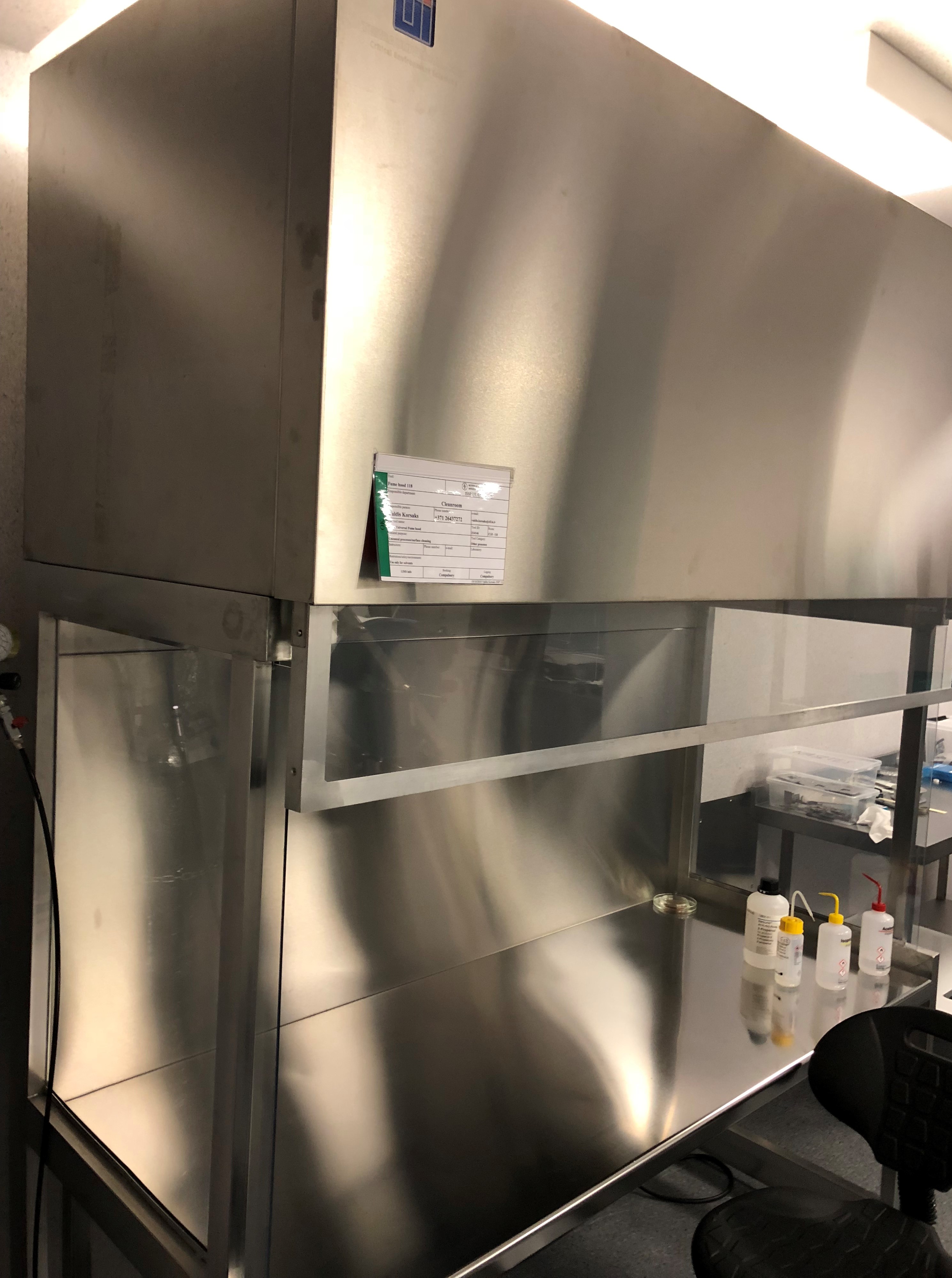 Picture of Fume hood (219)