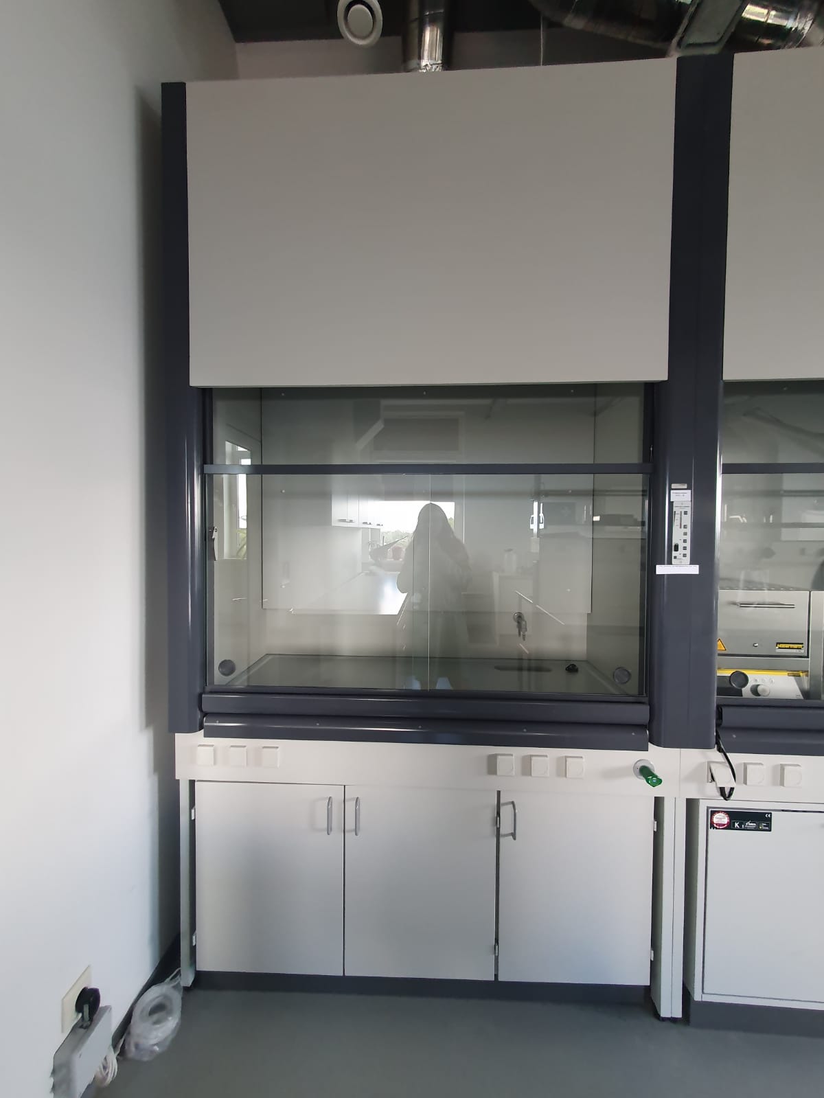 Picture of Fume hood 518-1