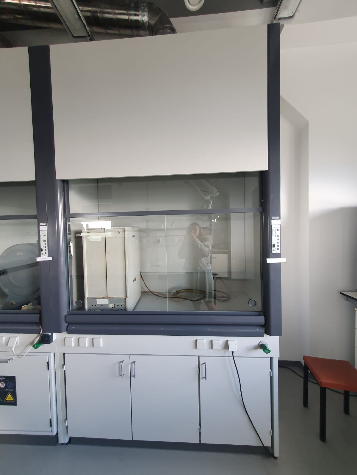 Picture of Fume hood 518-3