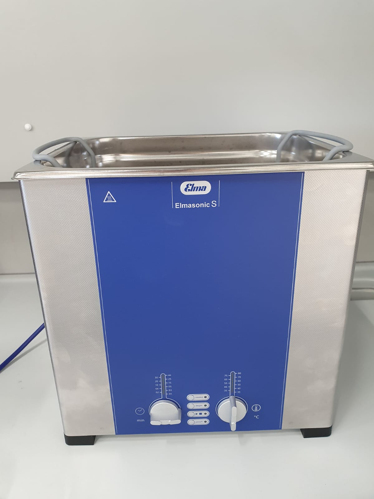 Picture of Ultrasonic cleaning unit