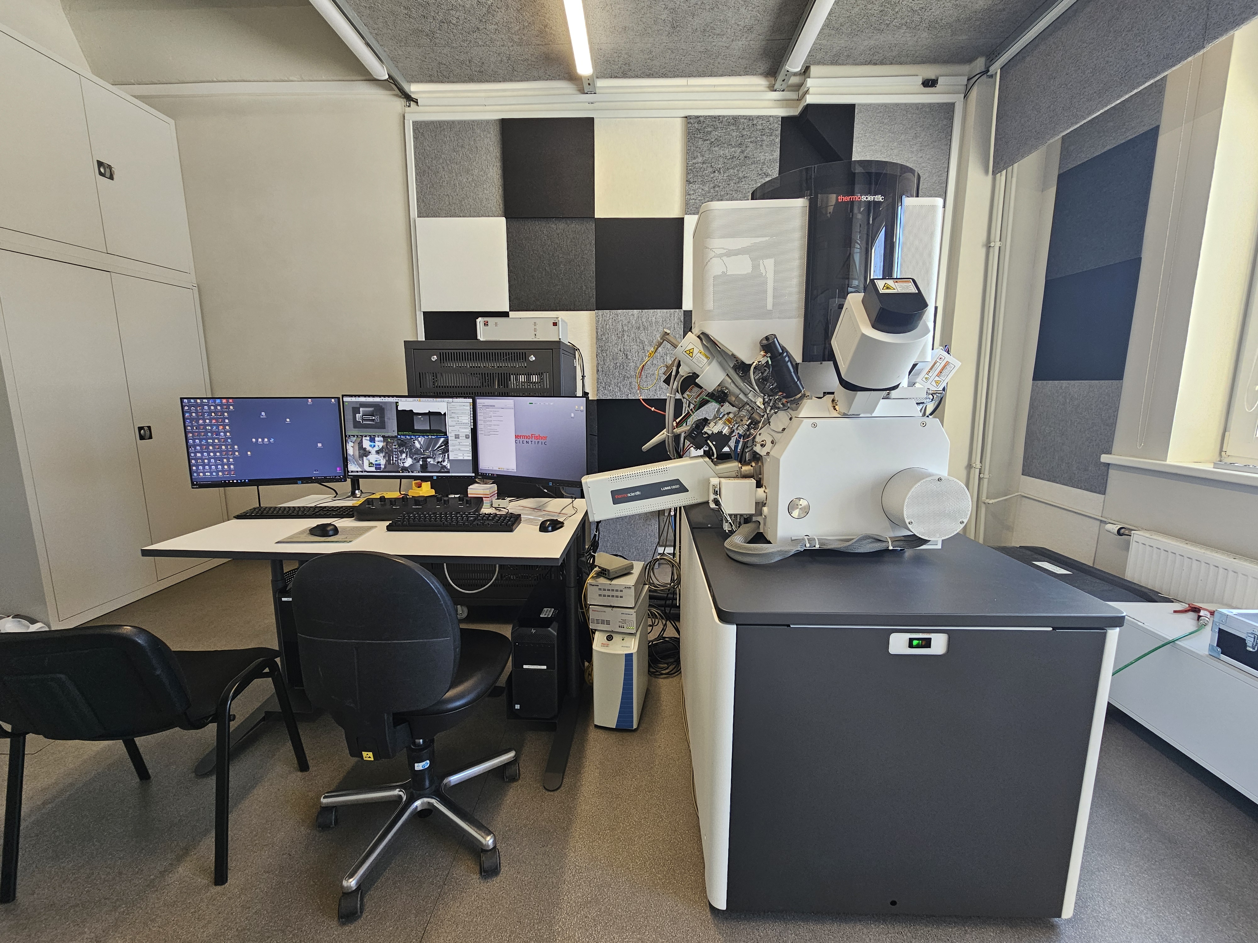 Picture of SEM Helios